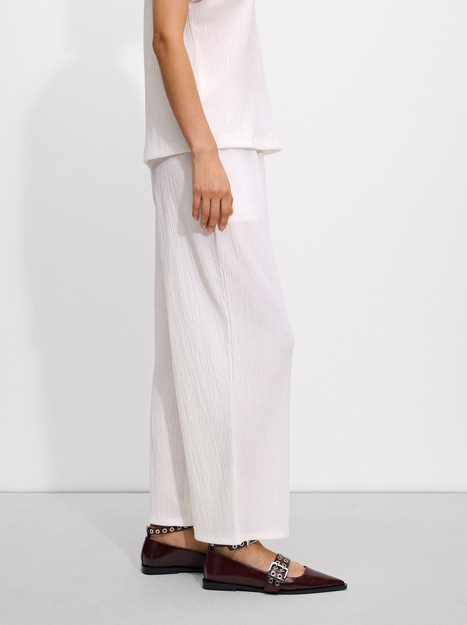 Textured Trousers With Elastic Waistband