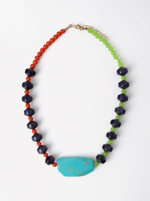 Short Stone Necklace