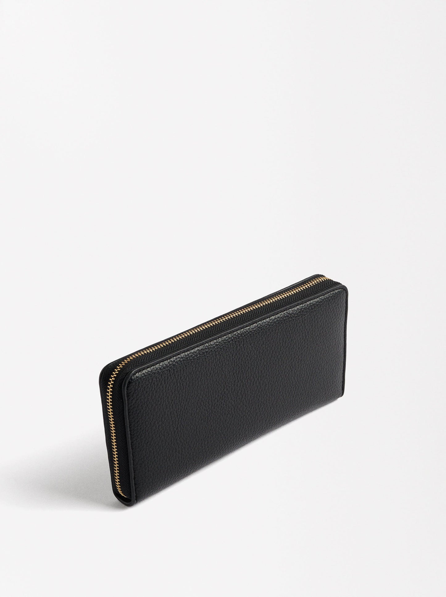 Wallet With Zip Fastening
