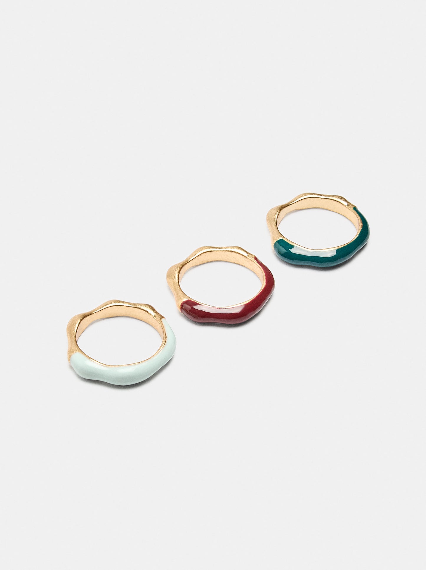 Set Of Wavy Rings With Enamel