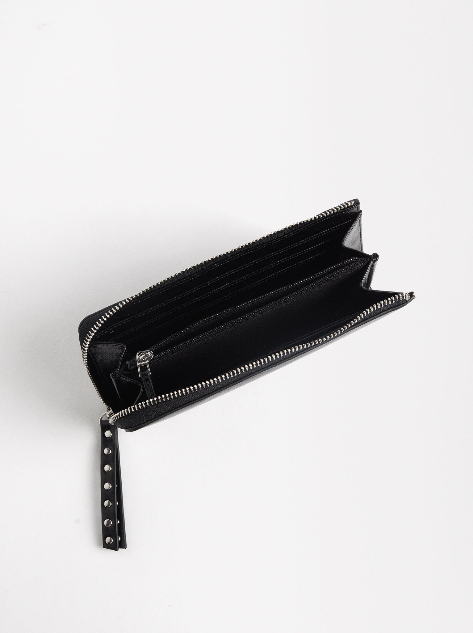 Wallet With Zipper And Studs