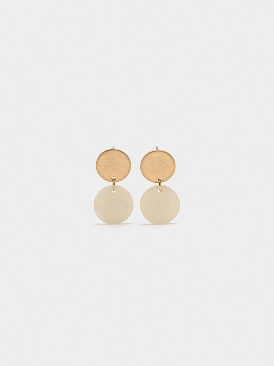 Round Earrings With Pearlescent Effect