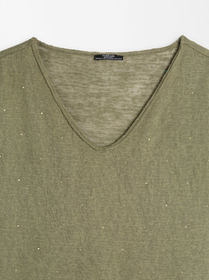 V-Neck Basic T-Shirt