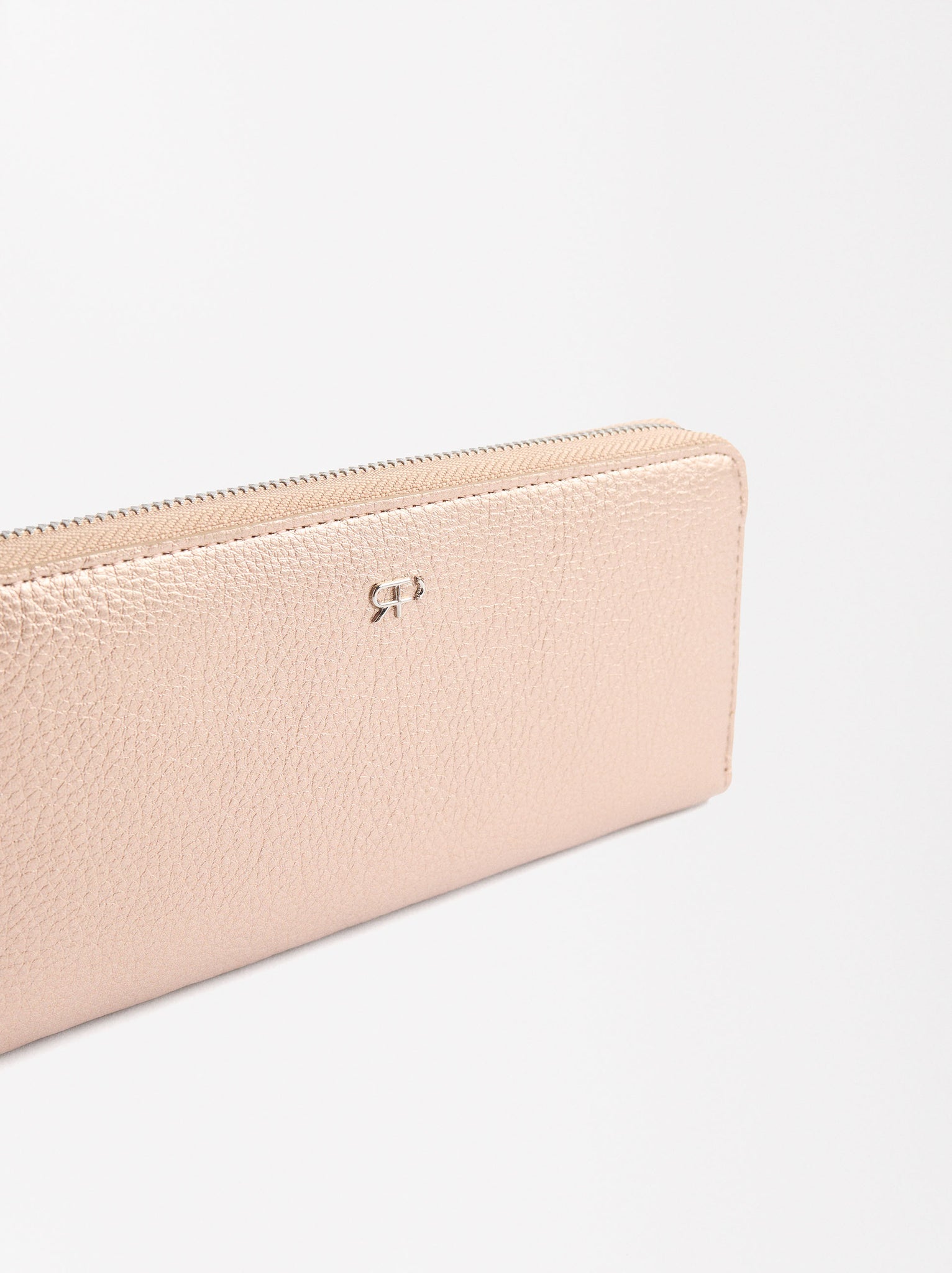 Wallet With Zip Fastening