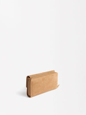 Leather Wallet With Flap Closure