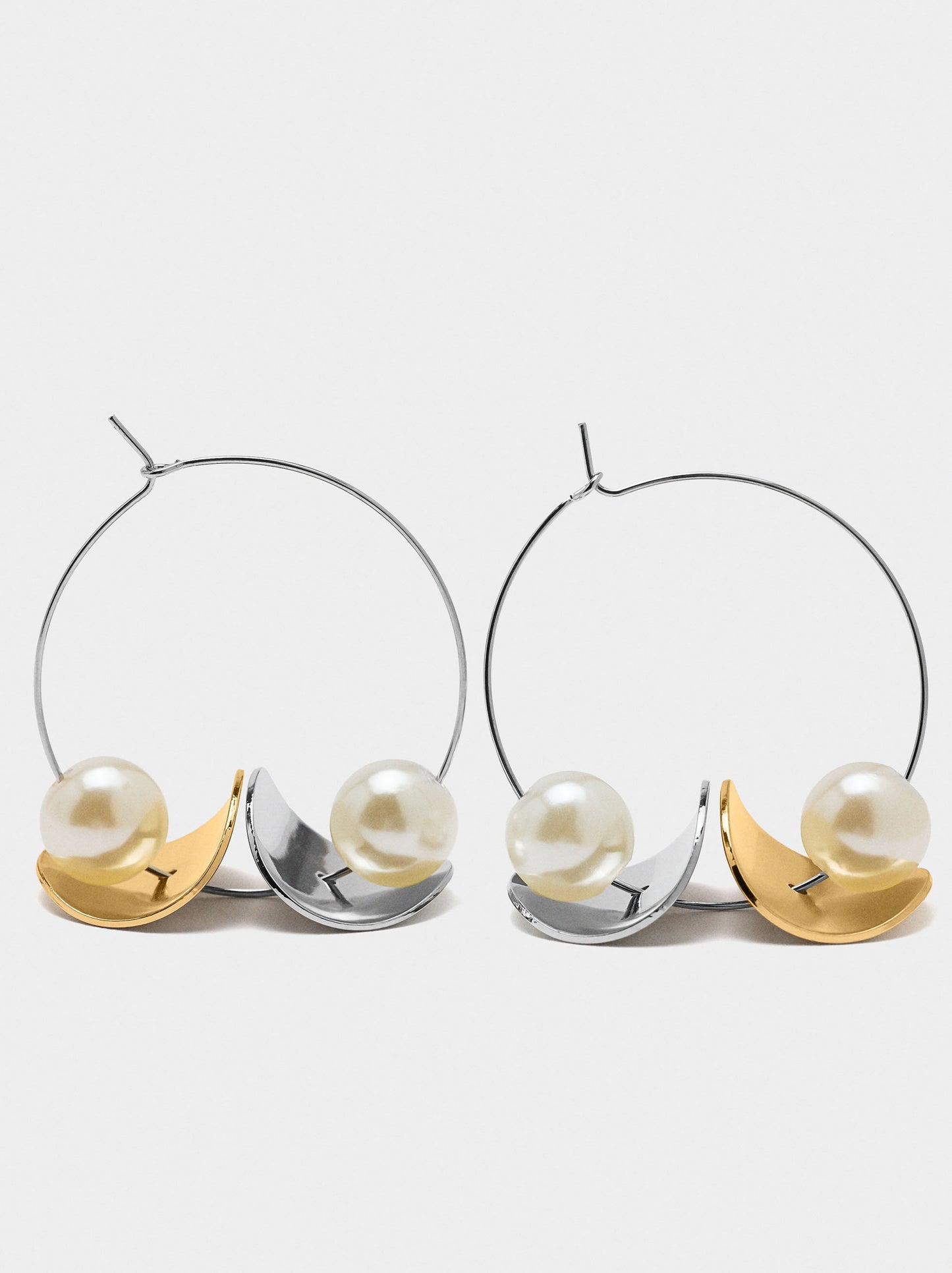 Bicolor Petal Hoop Earrings With Pearls