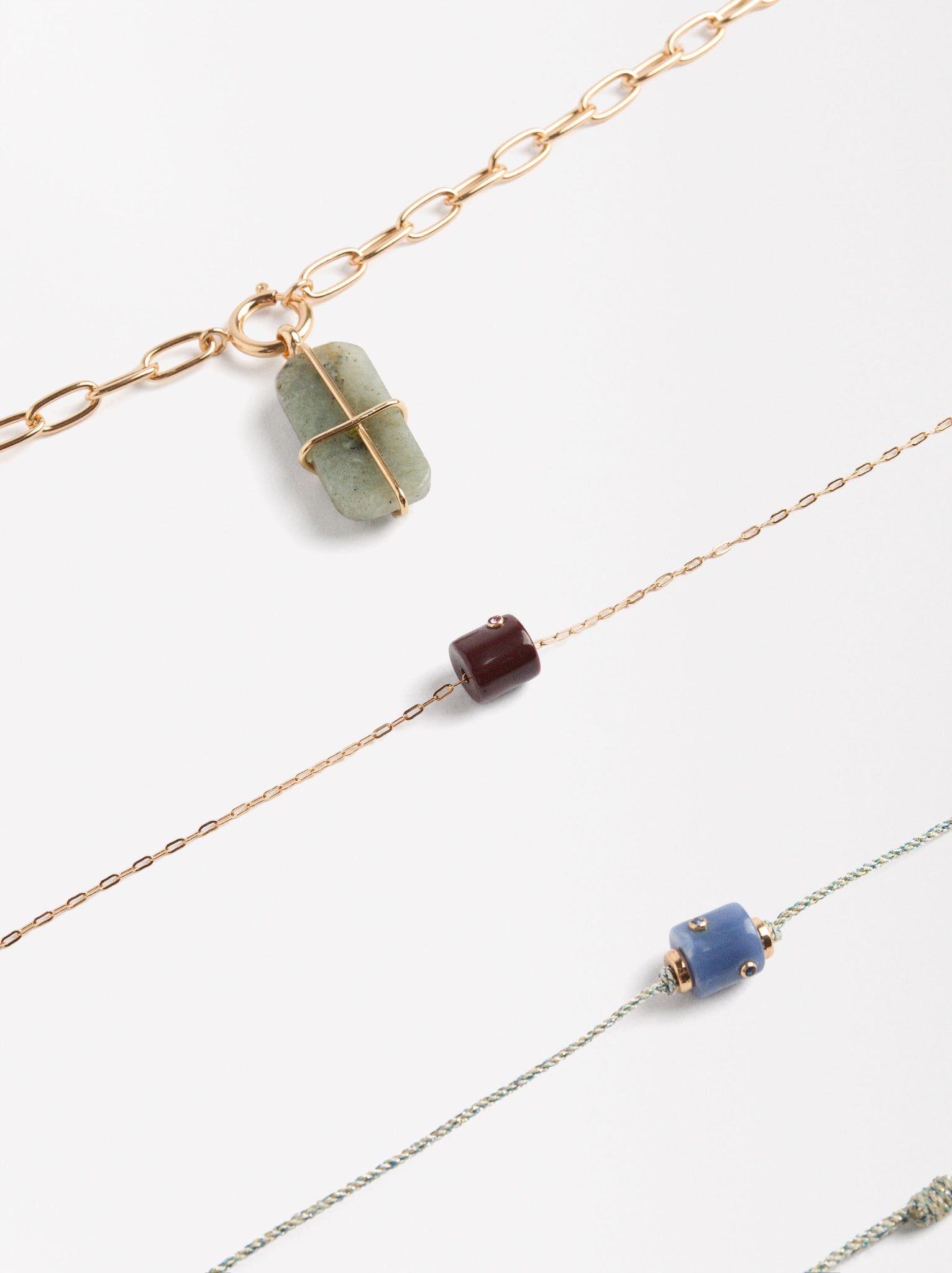 Set Of Necklaces With Stone And Resin