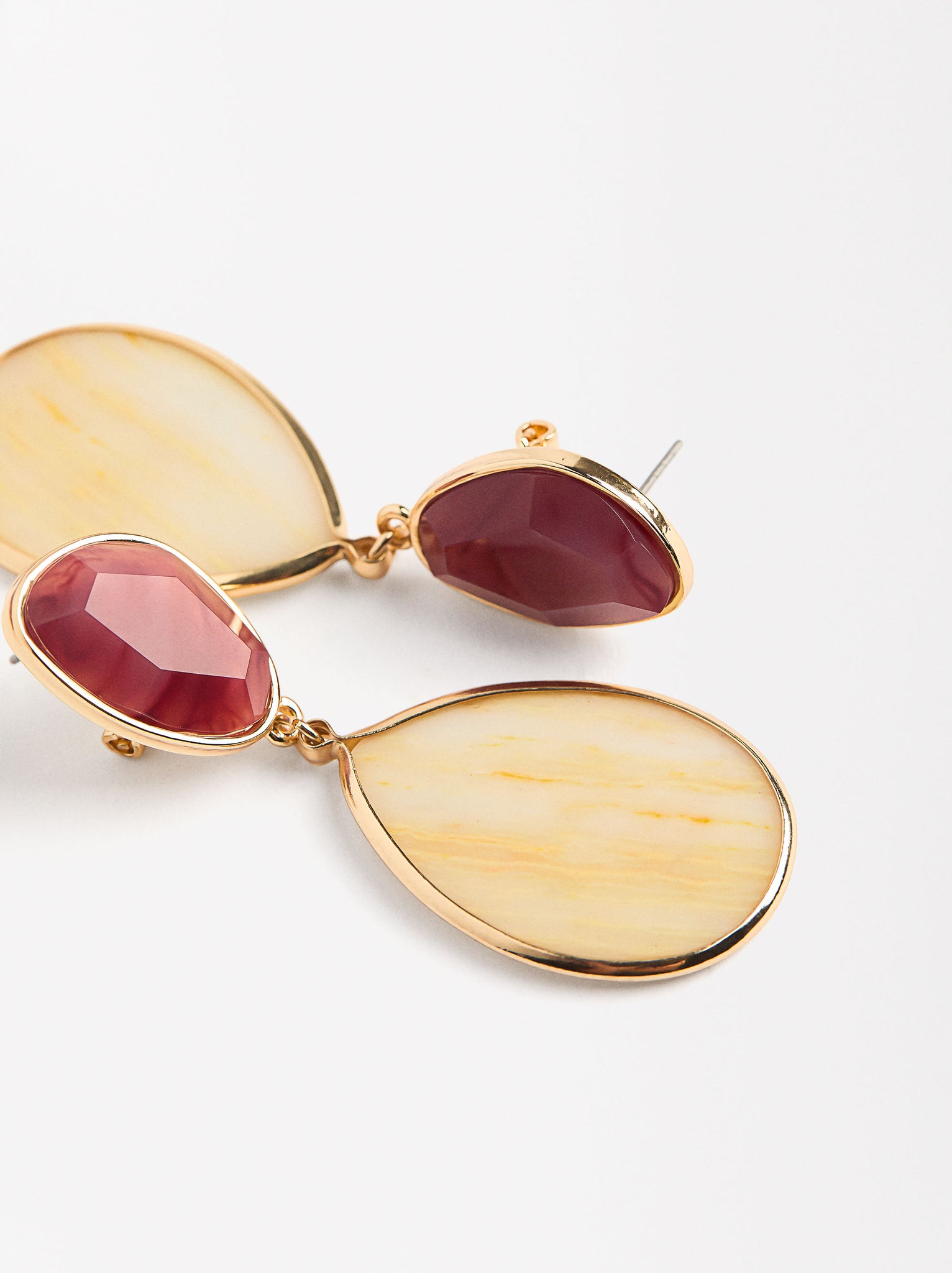 Oval Earrings With Stone