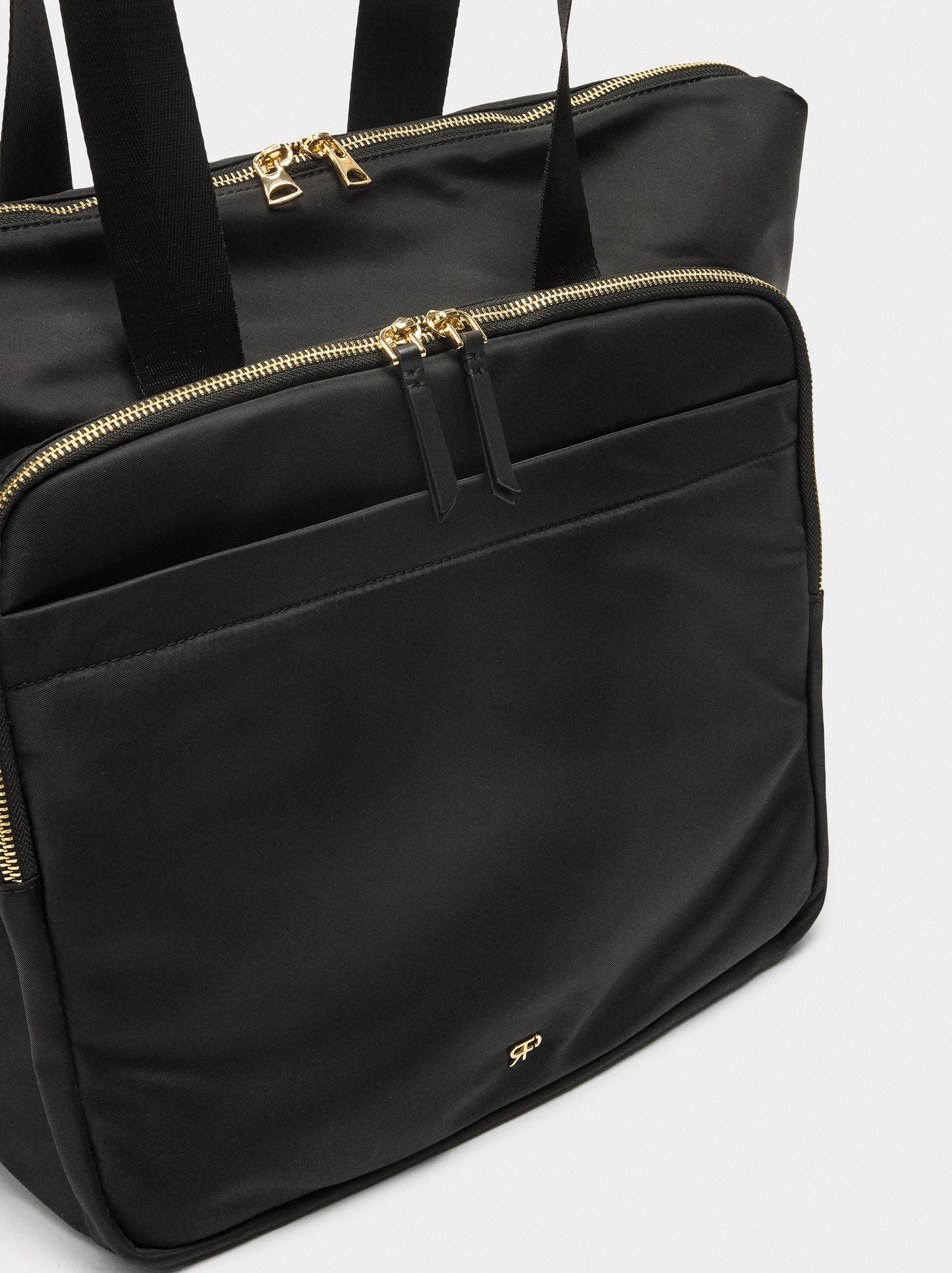 Travel Suitcase Of Water-Repellent Nylon