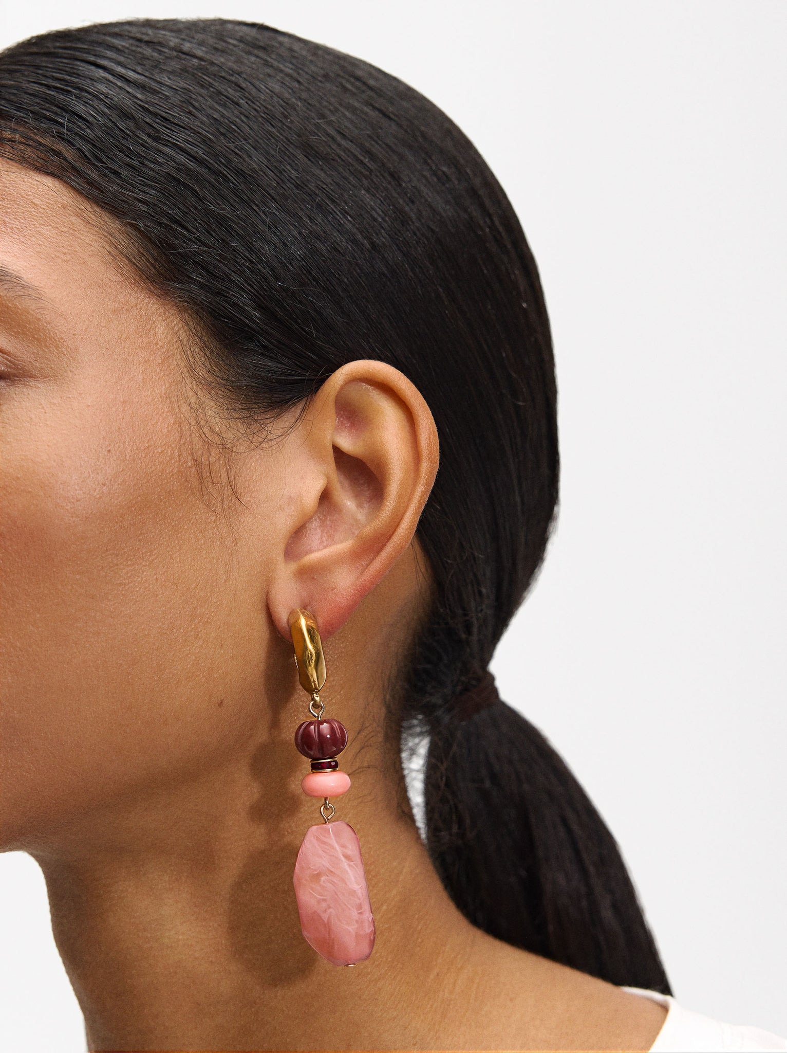 Long Earrings With Stone