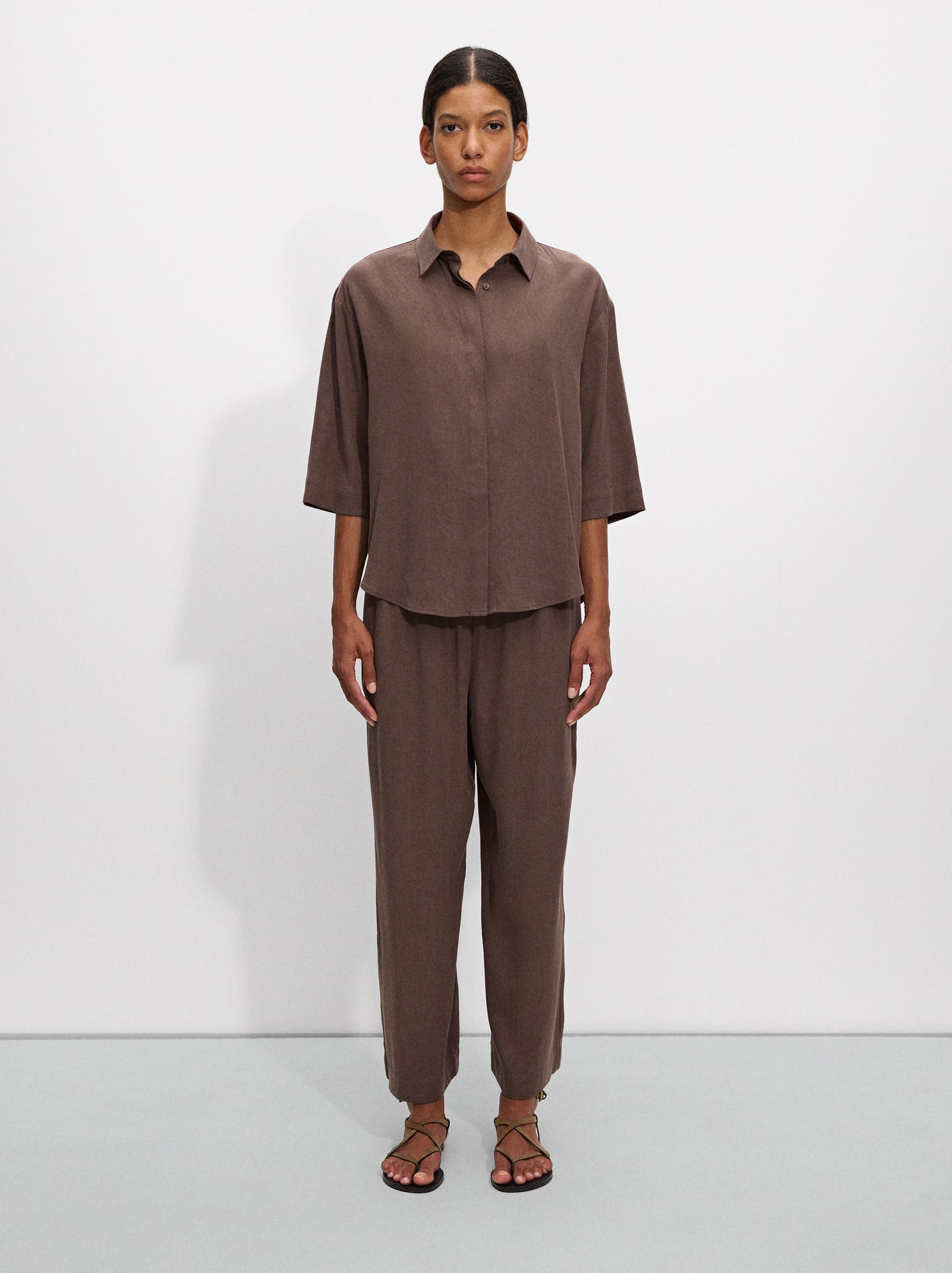 Loose-Fitting Trousers With Elastic Waistband