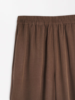 Loose-Fitting Trousers With Elastic Waistband