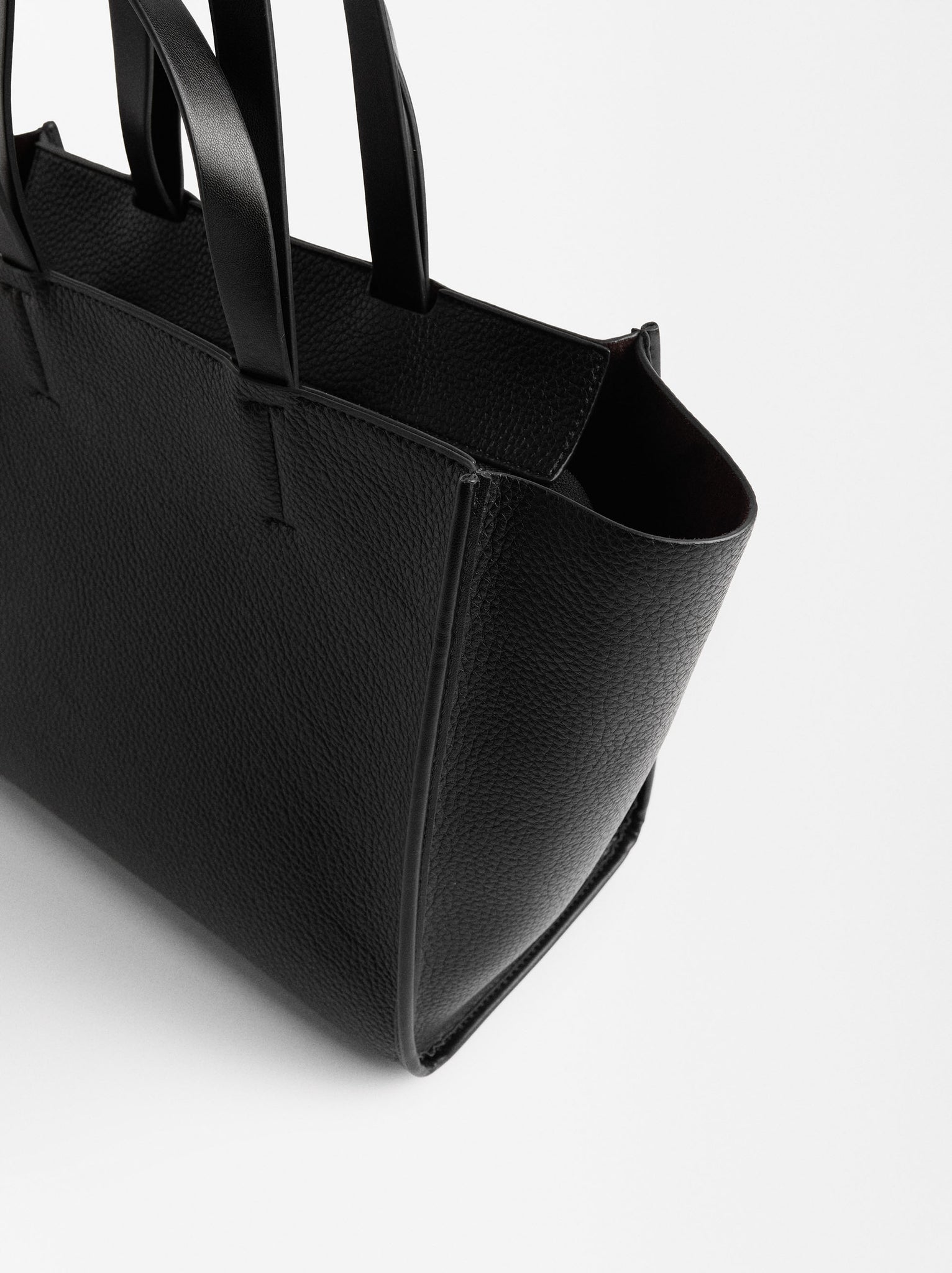 Shopper Bag With Zipper