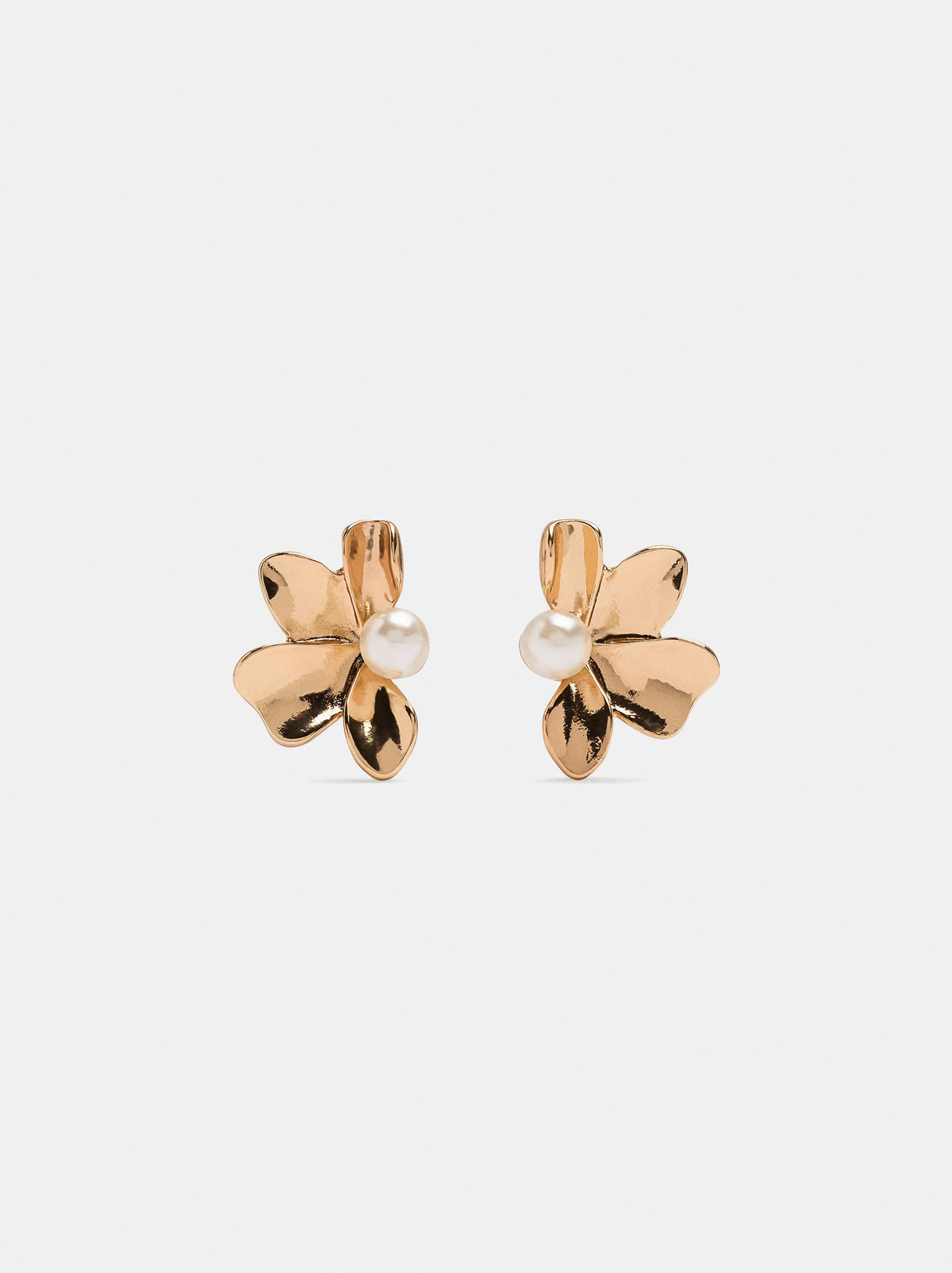 Flower Earrings With Pearl