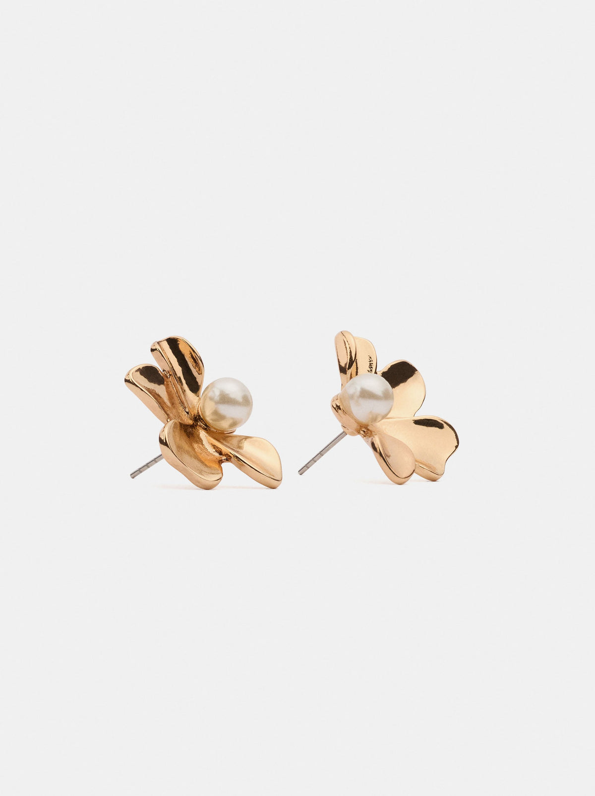 Flower Earrings With Pearl