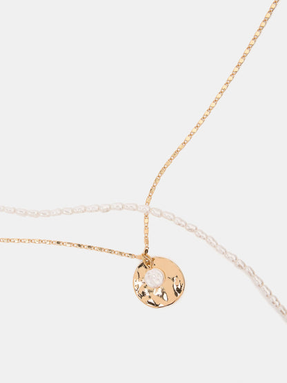 Necklace Set With Pendant And Pearls