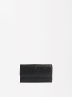 Wallet With Flap Closure