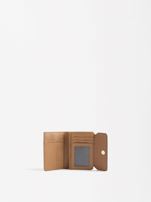 Wallet With Flap Closure