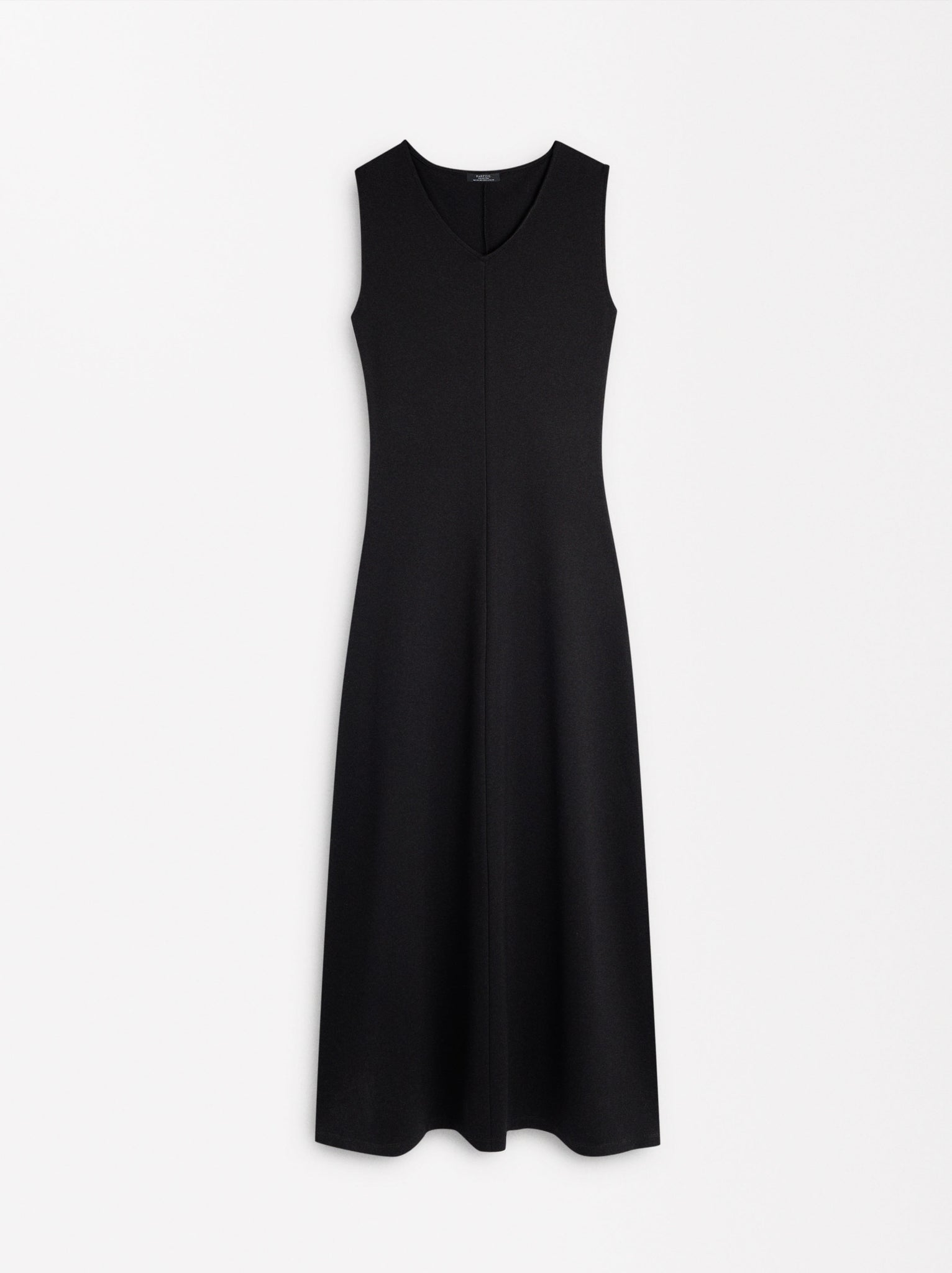 Long Dress With Sleeveless Design