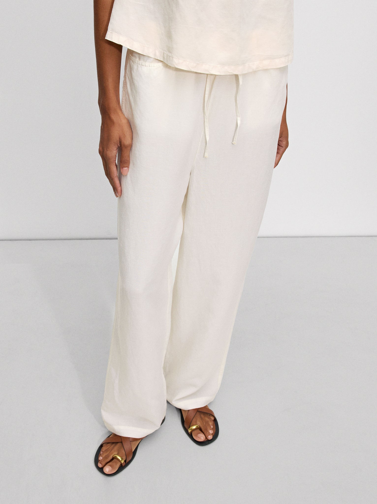 Fluid Pants With Linen