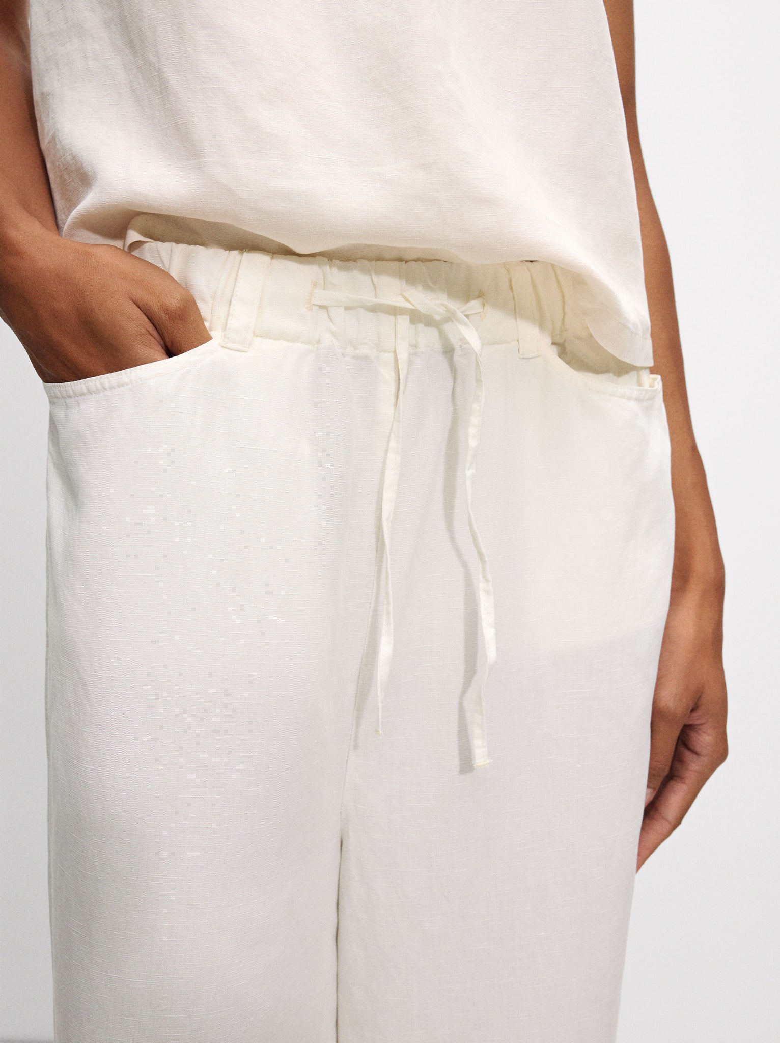 Fluid Pants With Linen