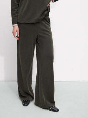 Trousers With Elastic Waistband