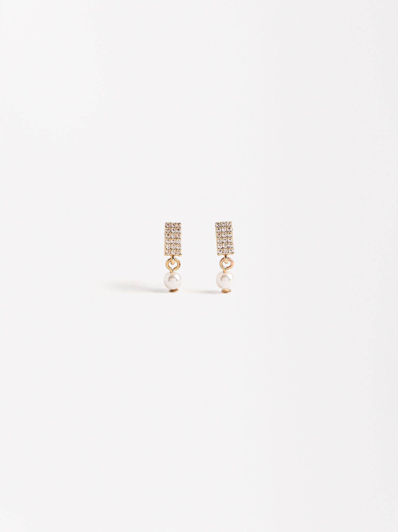 Rectangular Earrings With Freshwater Pearls And Crystals