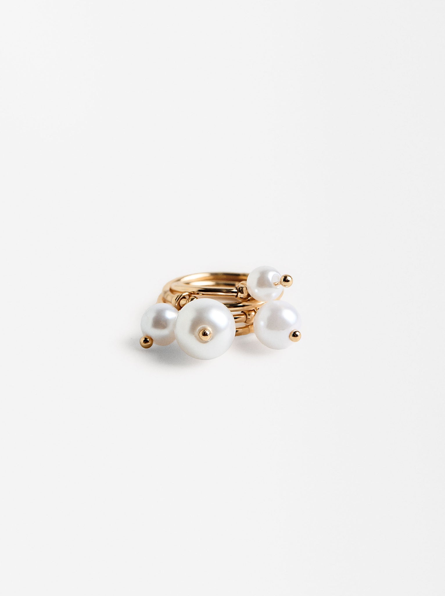 Set Of Rings With Pearl