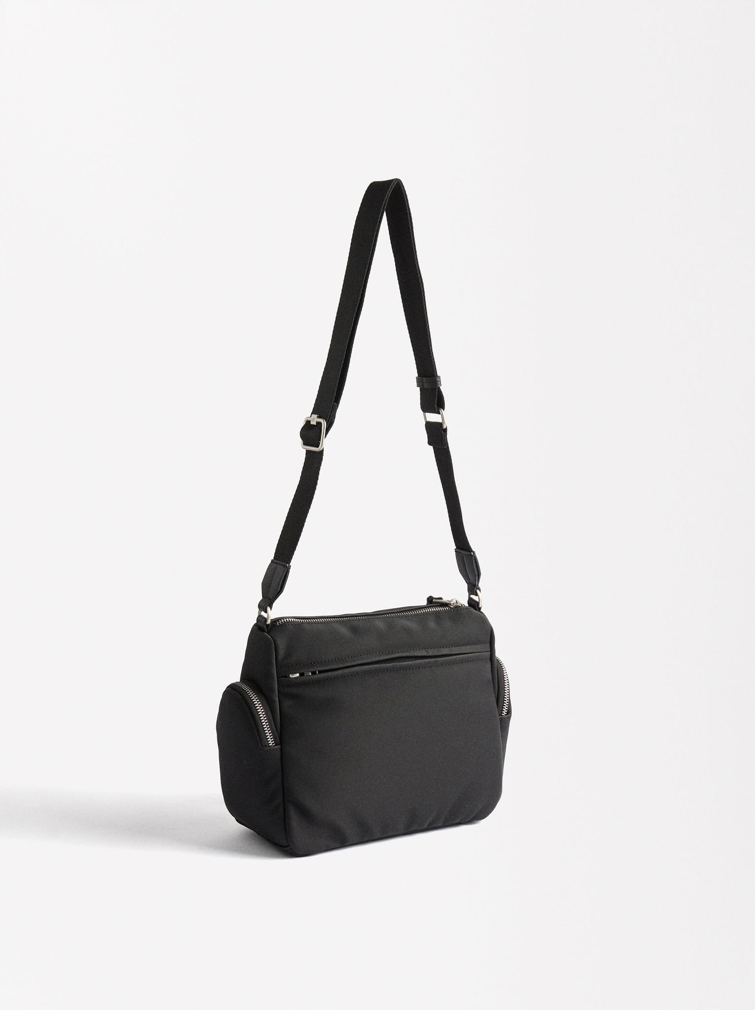 Hardy Crossbody Bag