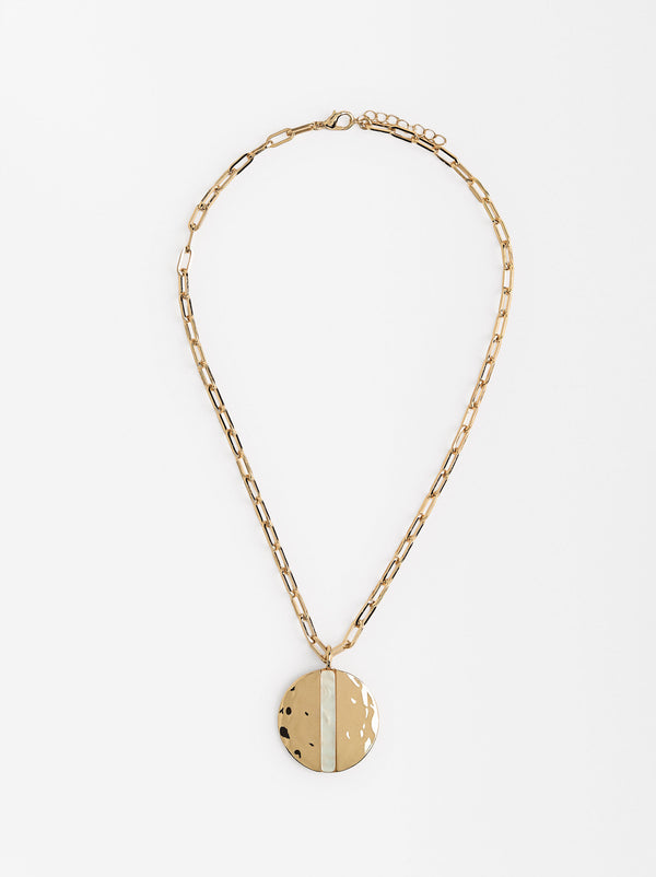 Long Chain-Link Necklace With Pendant