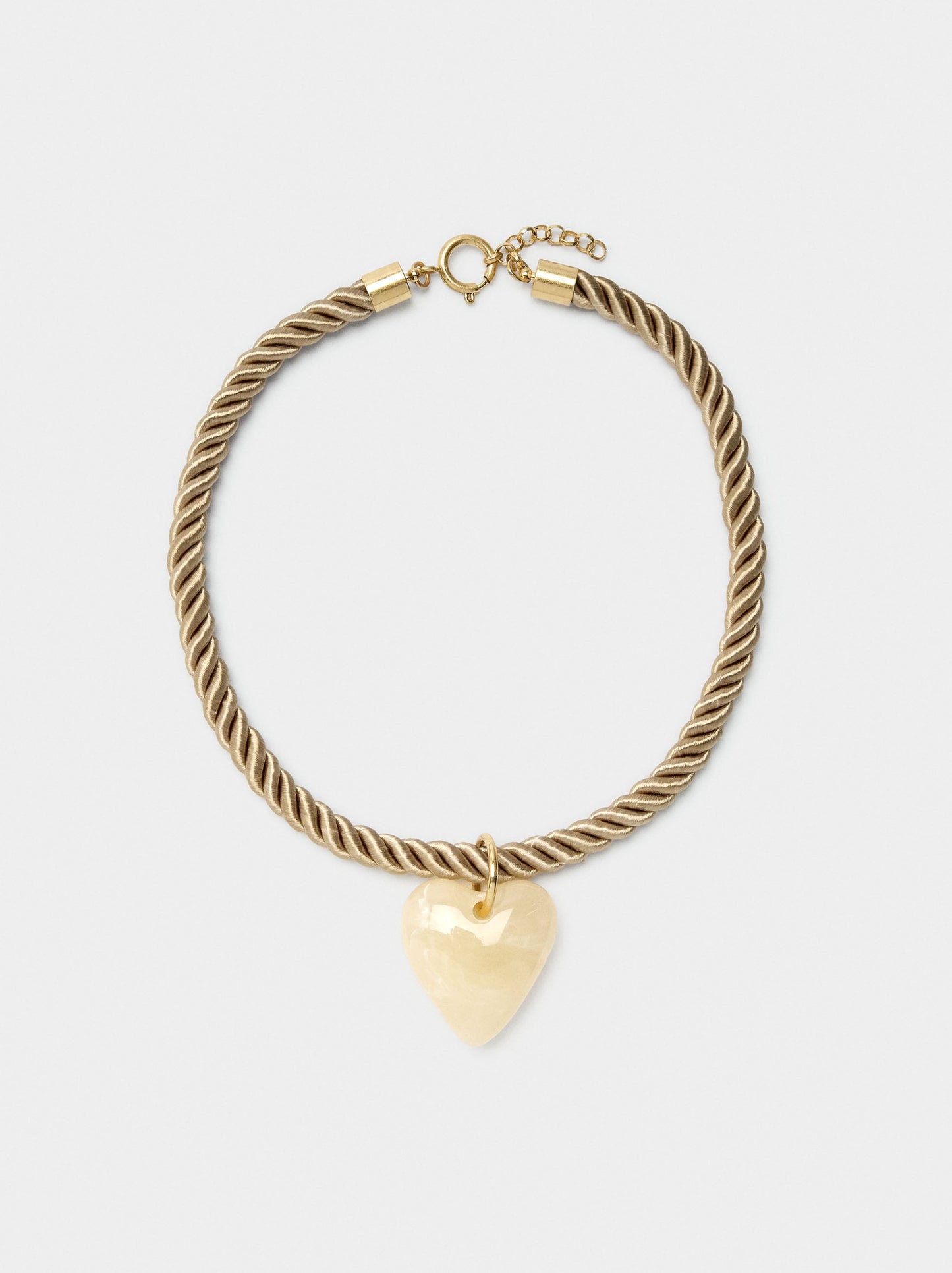 Short Necklace With Heart