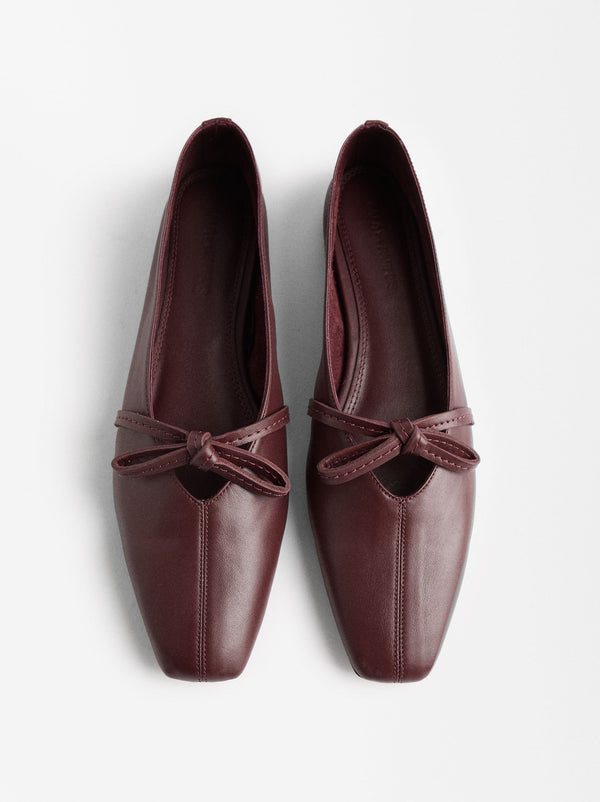 Leather Ballet Flats With Bow