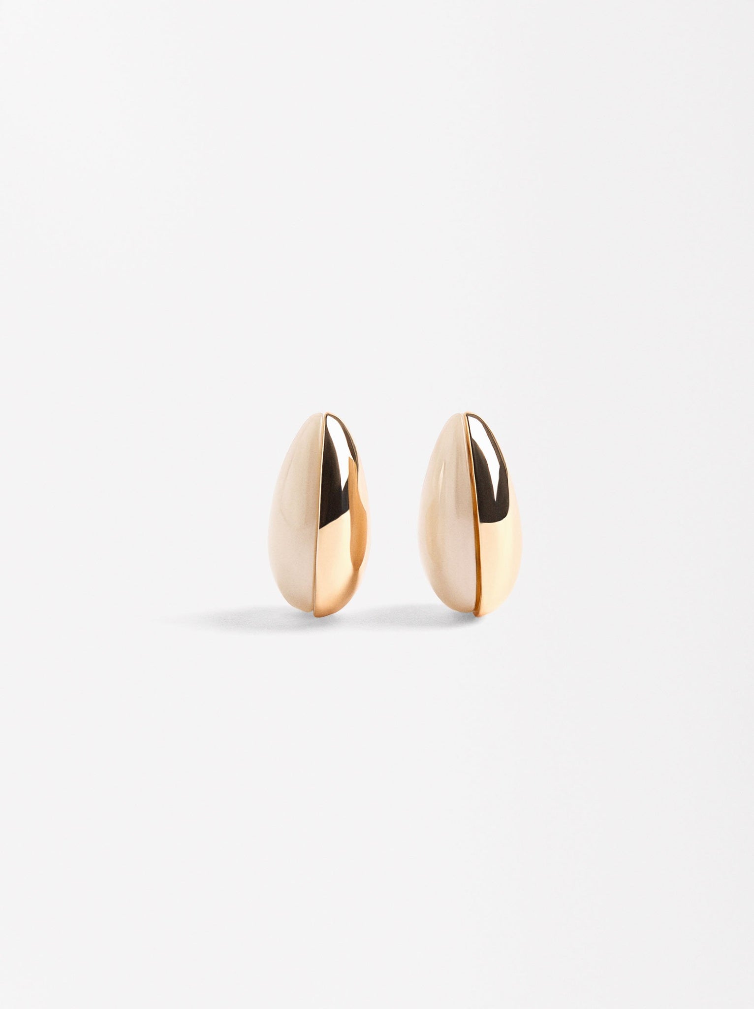 Oval Earrings With Resin