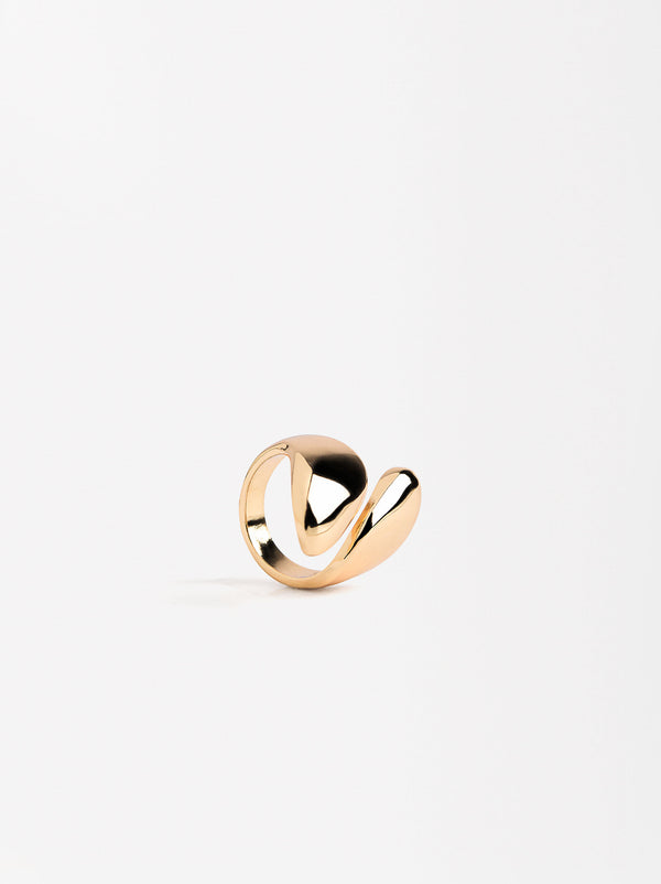 Open Crossed Ring