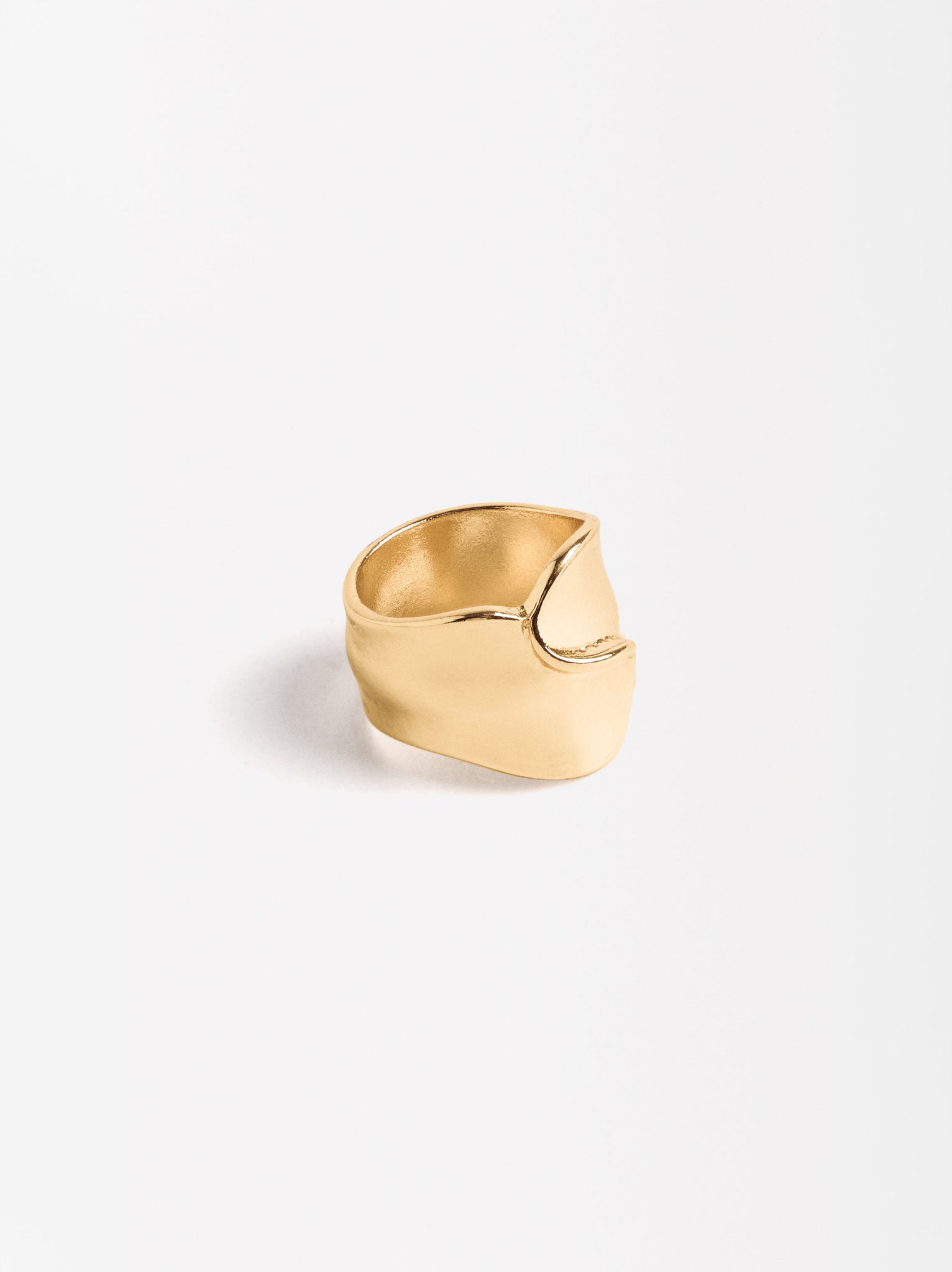 Crossed Relief Ring