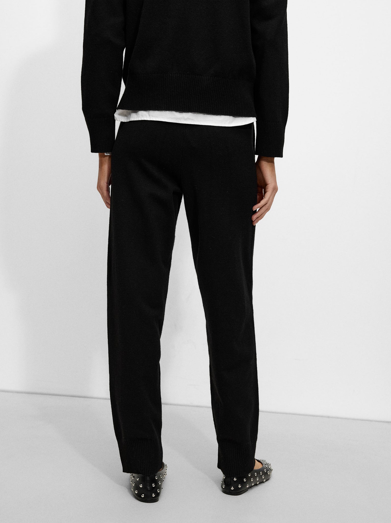 Knit Trousers With Wool And Adjustable Waist