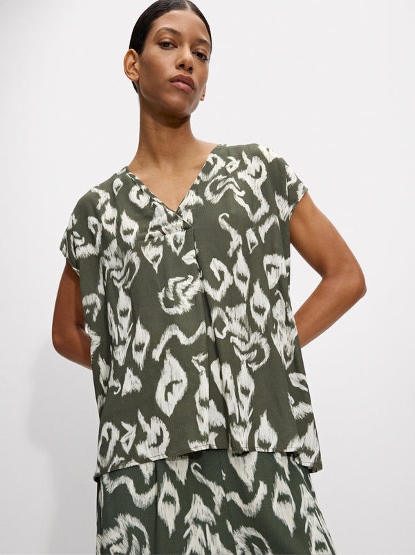 Printed Shirt With V-Neck