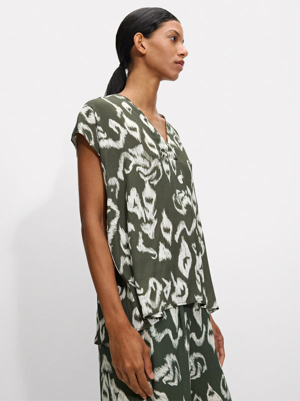 Printed Shirt With V-Neck