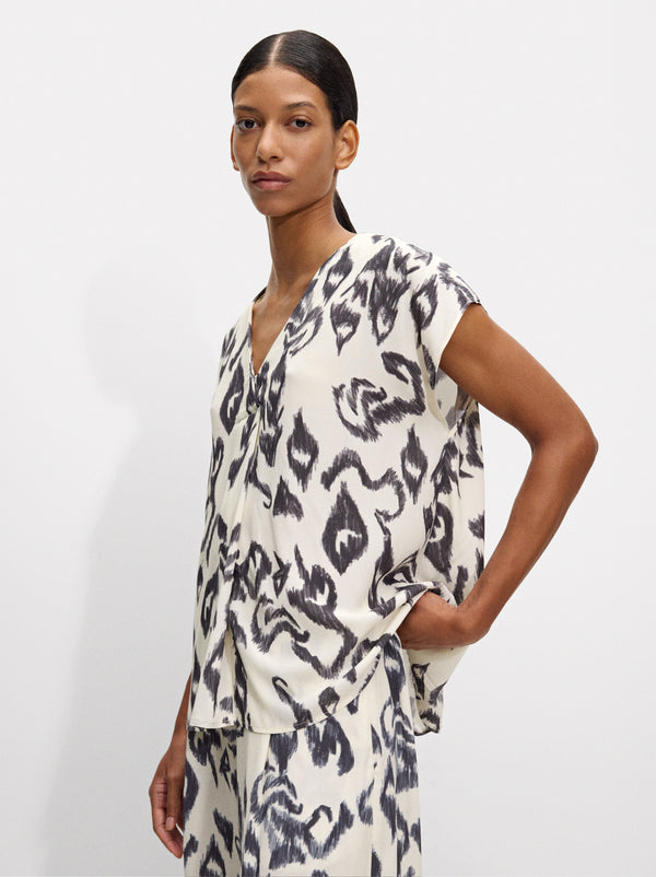 Printed Shirt With V-Neck