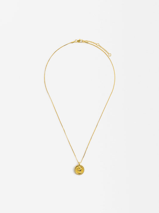 Short Medal Necklace With 18k Gold Plating