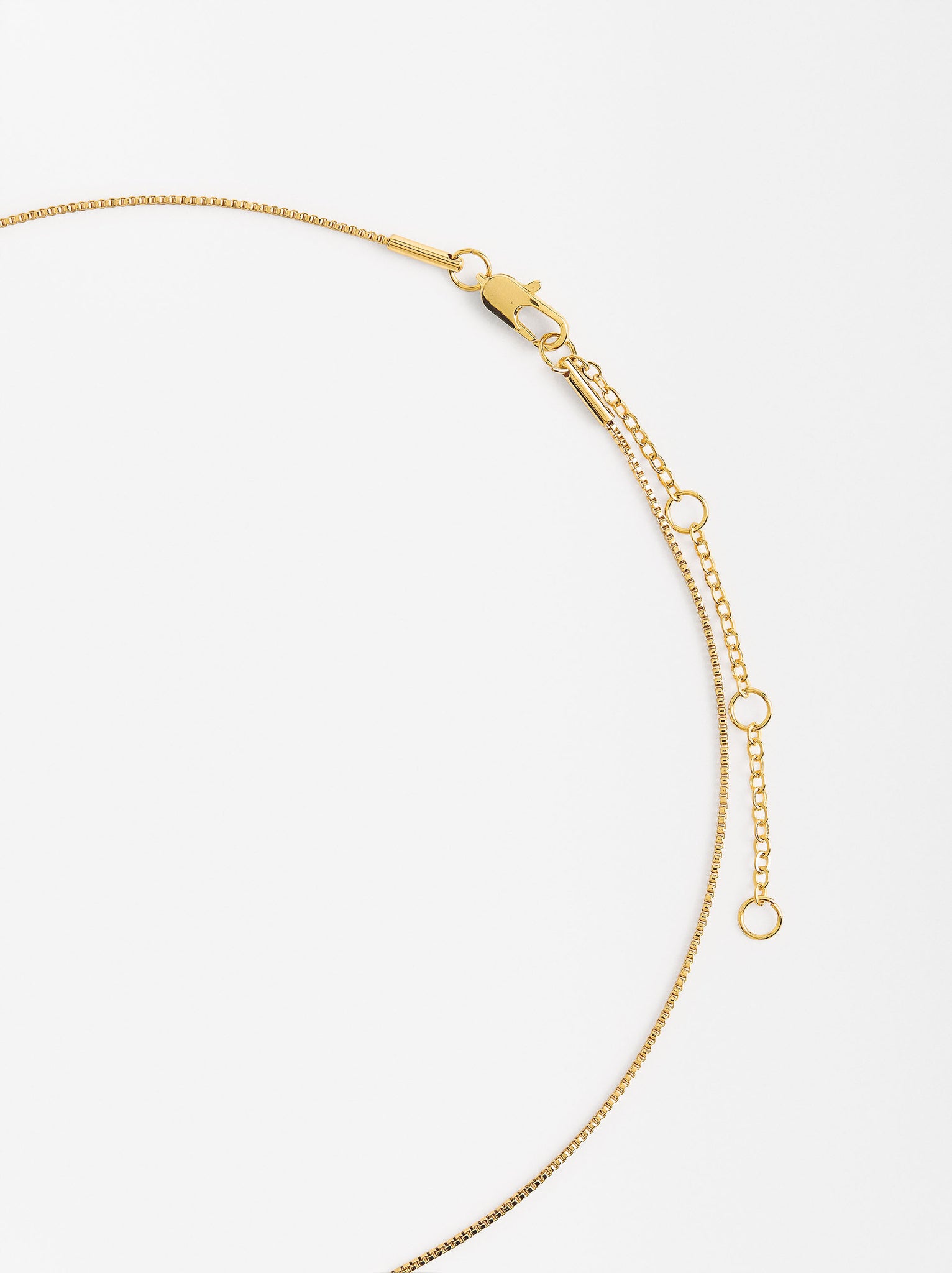 Short Medal Necklace With 18k Gold Plating