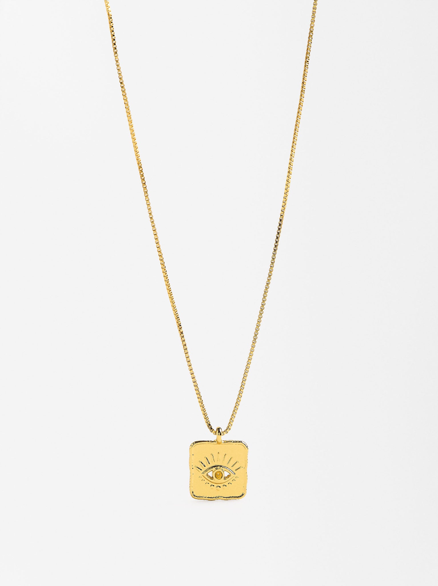 Short Eye Medal Necklace With 18k Gold Plating