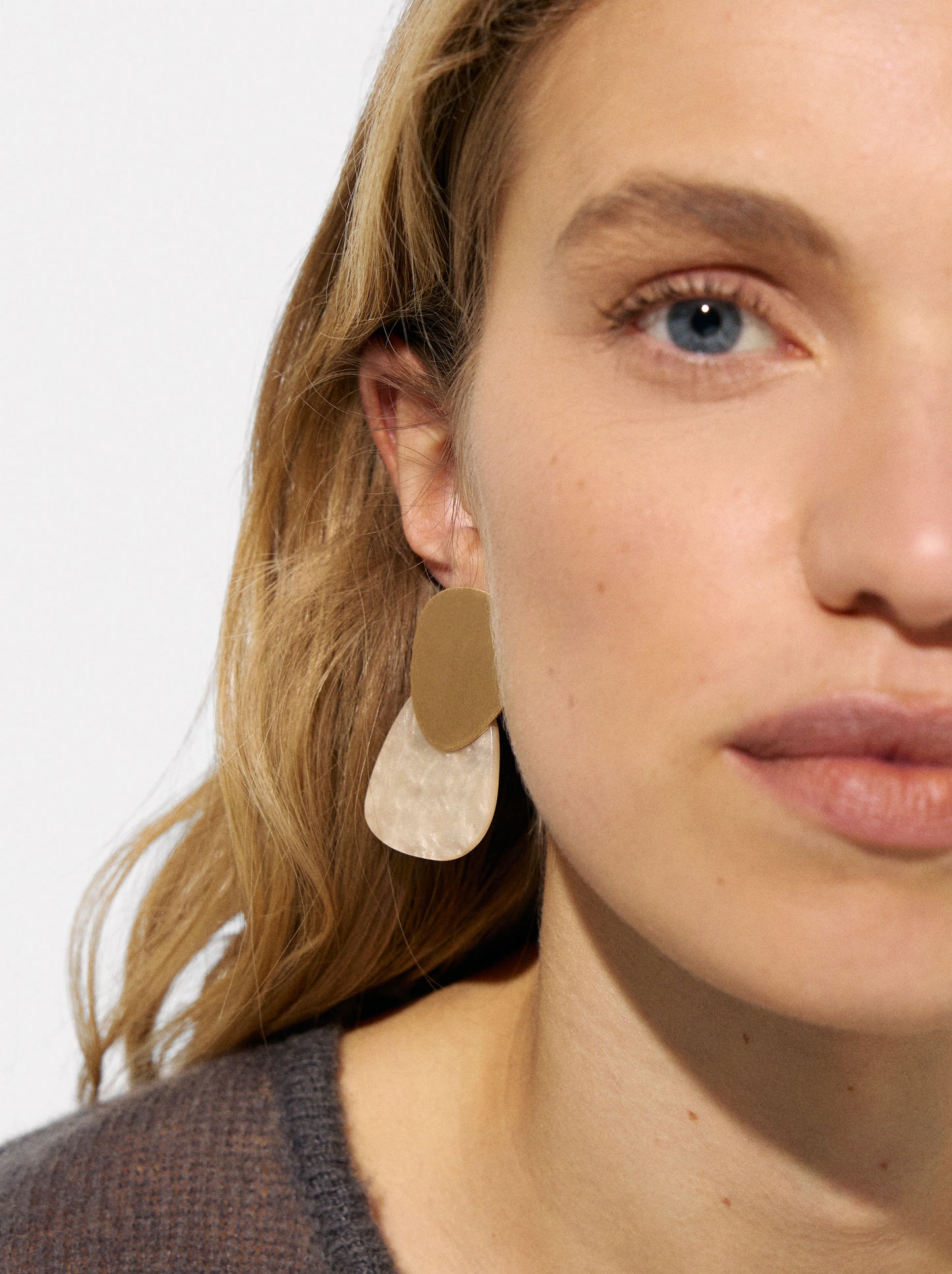 Oval Pearl-Effect Earrings