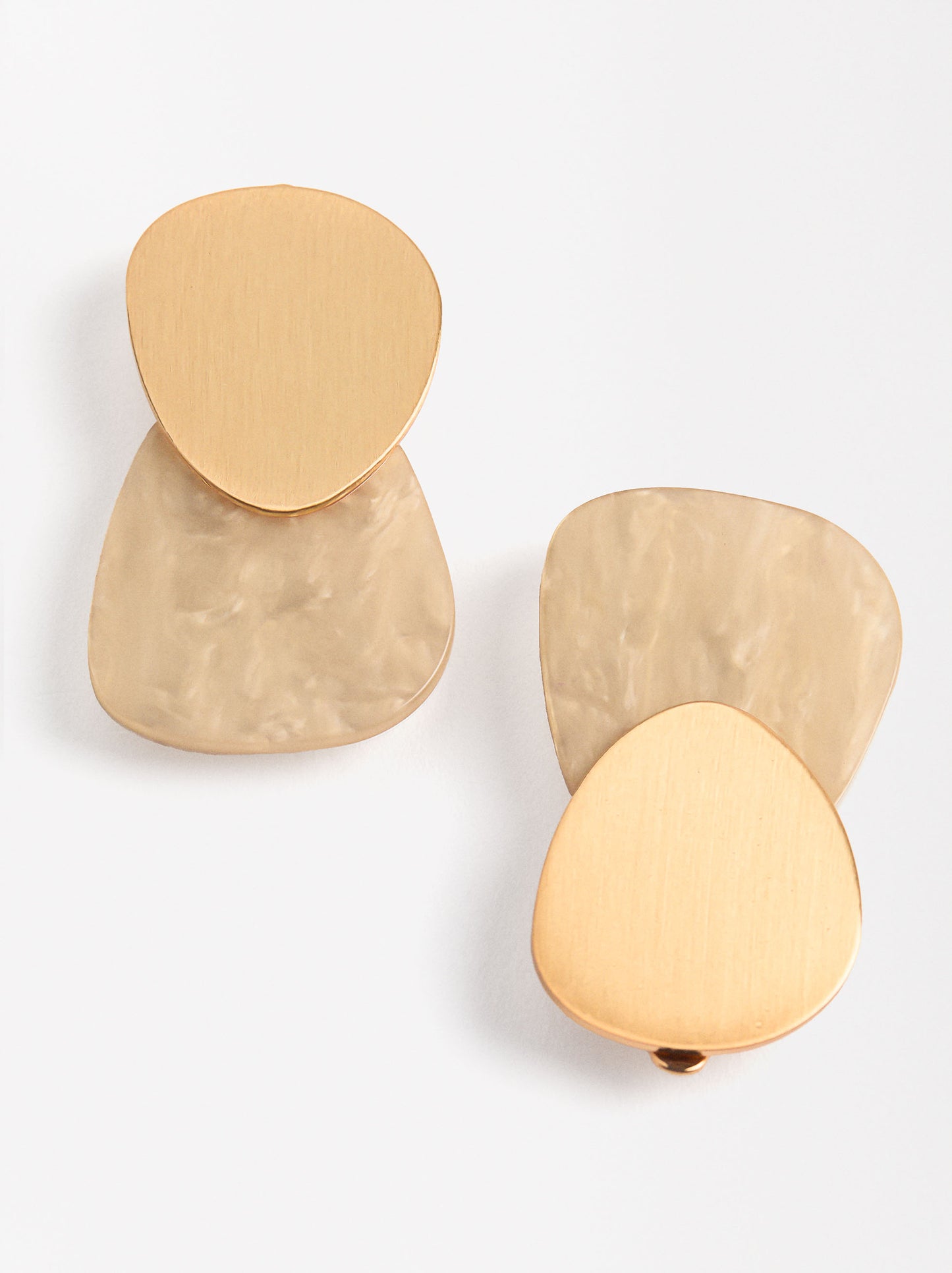 Oval Pearl-Effect Earrings
