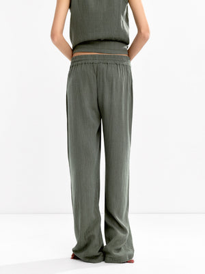 Loose-Fitting Trousers With Elastic Waistband