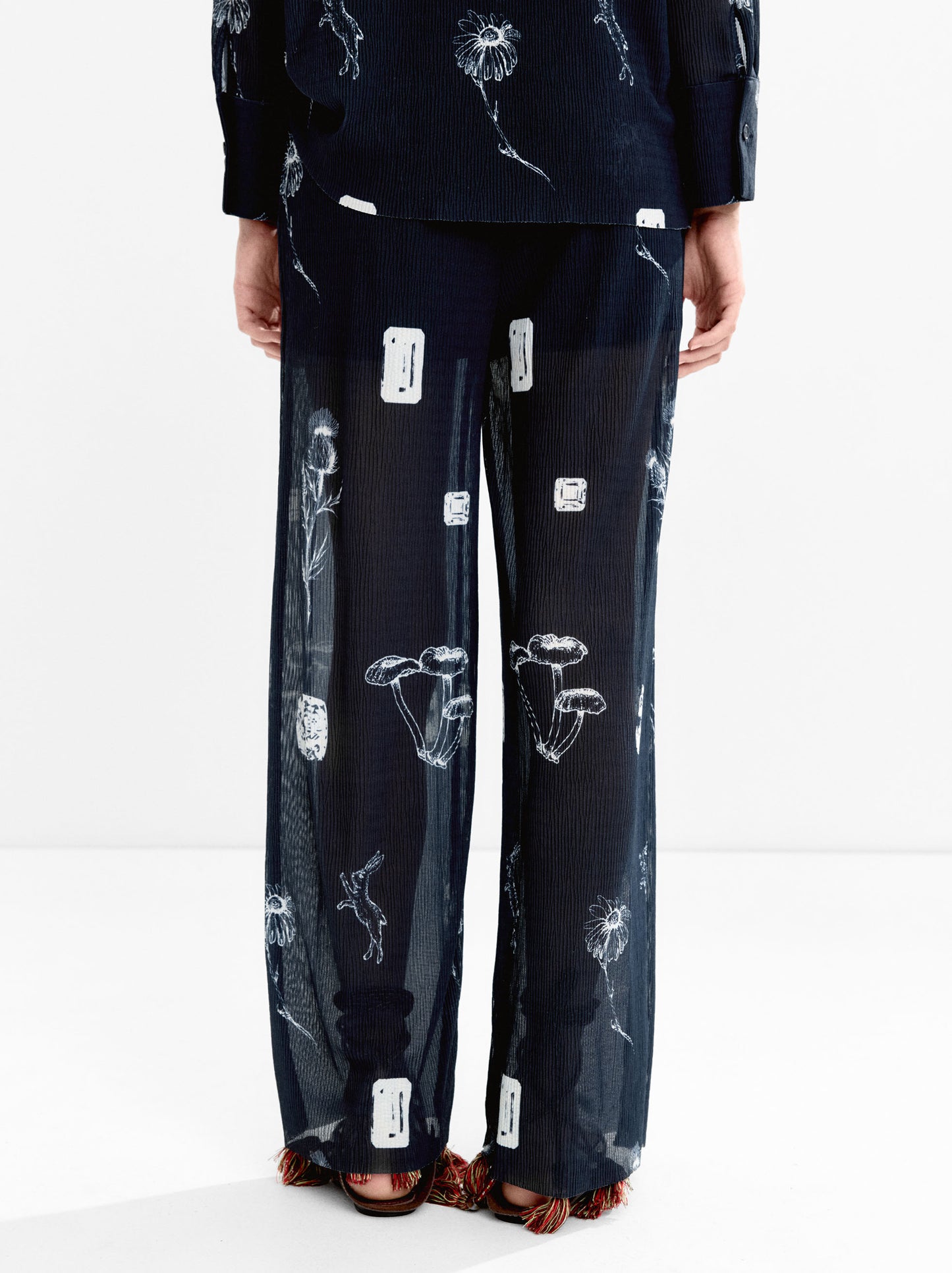 Printed Loose-Fitting Trousers