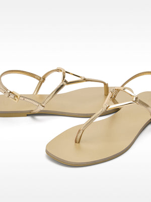 Flat Sandals With Metallic Detail Straps