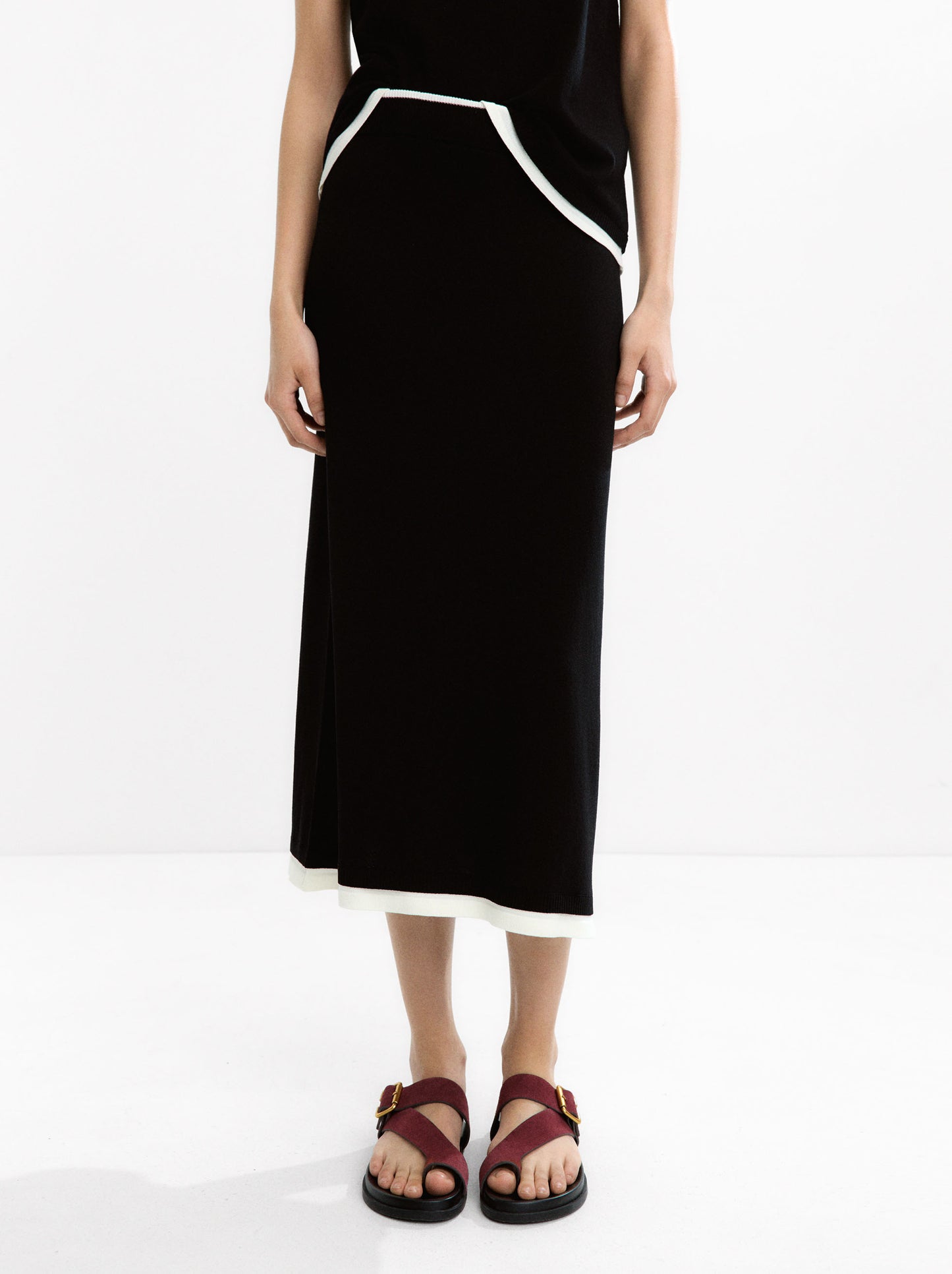 Contrast Knit Midi Skirt
