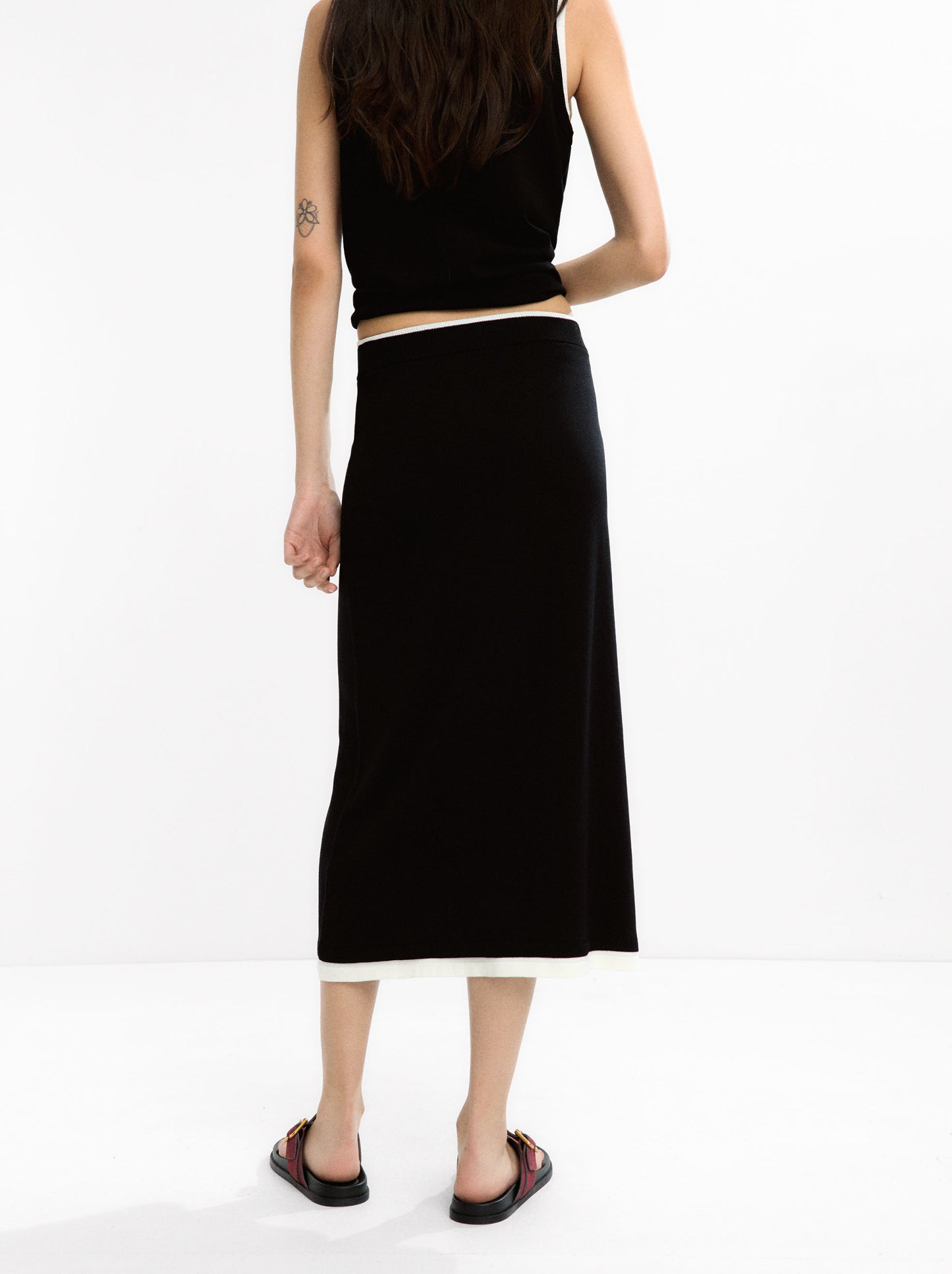 Contrast Knit Midi Skirt