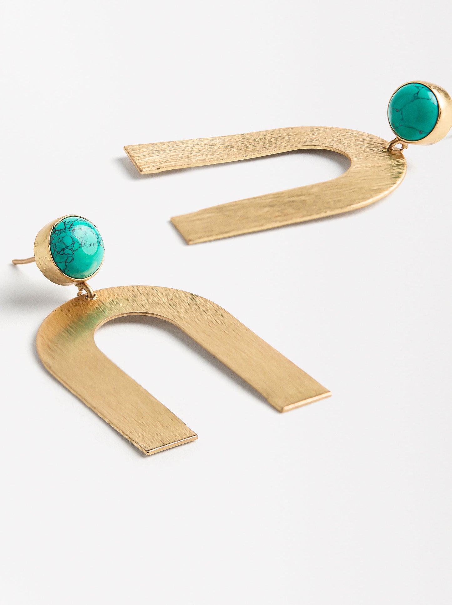 Arch Earrings With Stone